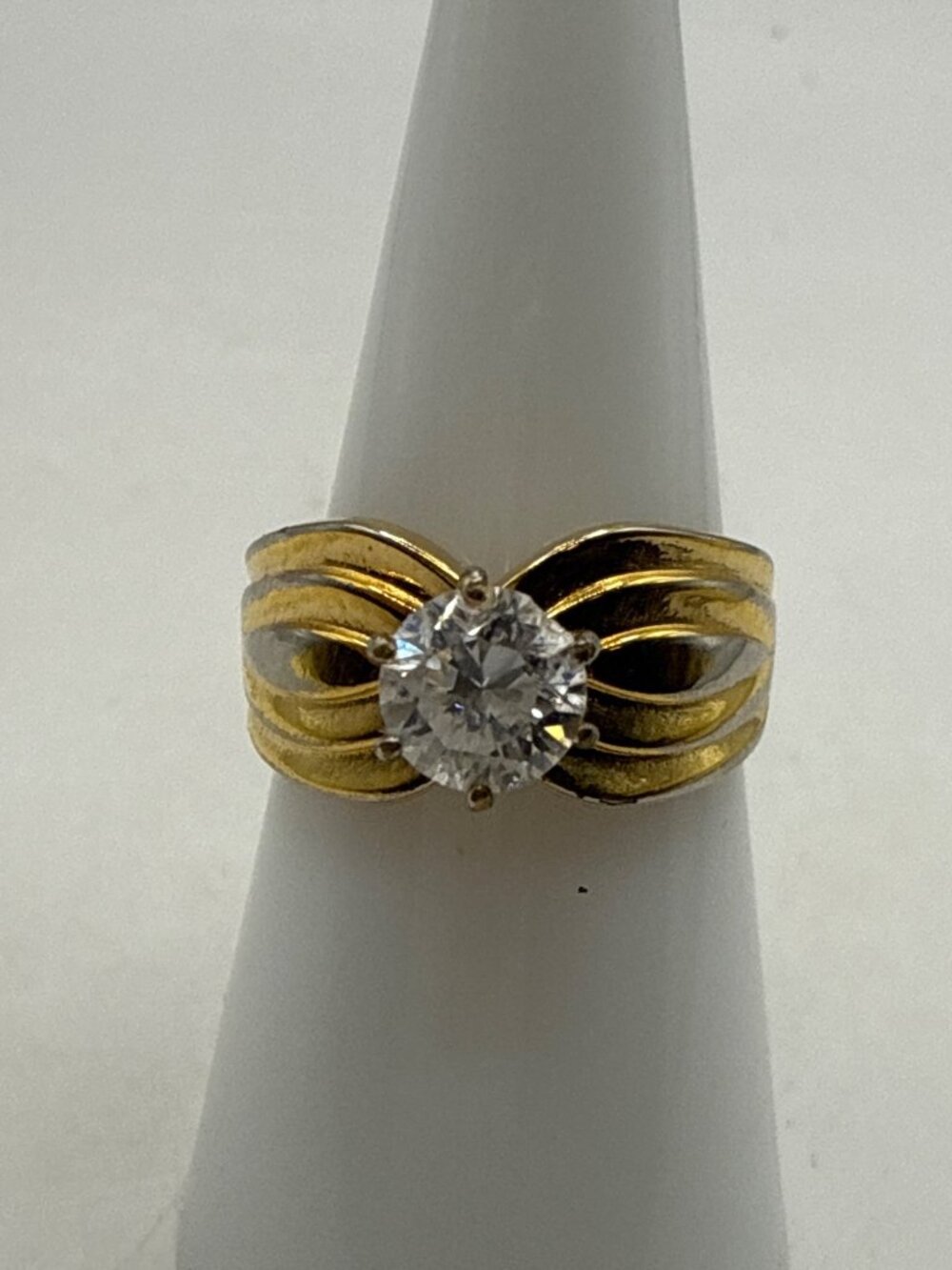 90s Two Tone Chunky Solitaire Ring Gold Silver Ribbed Wave Wide Band